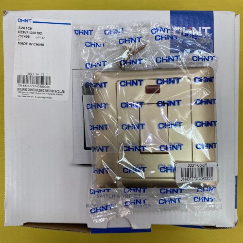 Công tắc 2 cực, 32A 250V, màu vàng